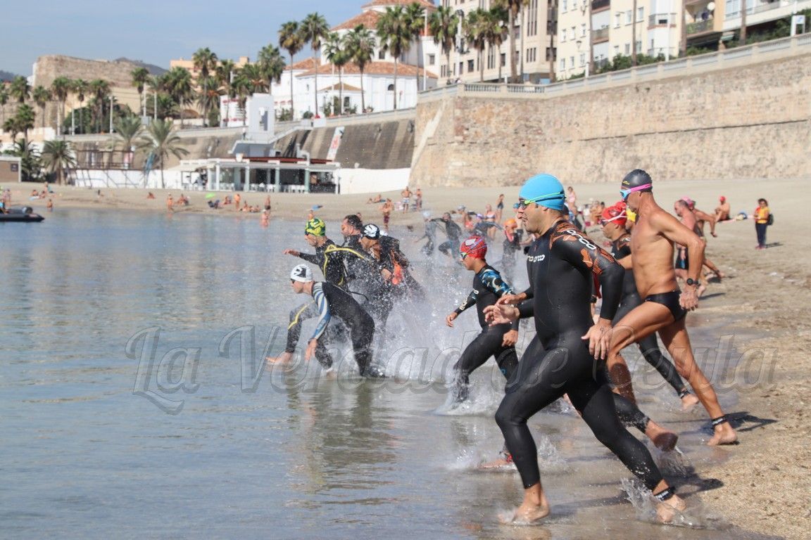 70 participantes en la VI Travesía a Nado "Ascenso al Foso"