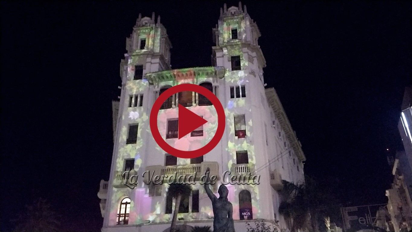 Espectáculo de color y sonido en el primer videommaping de la Cámara de Comercio