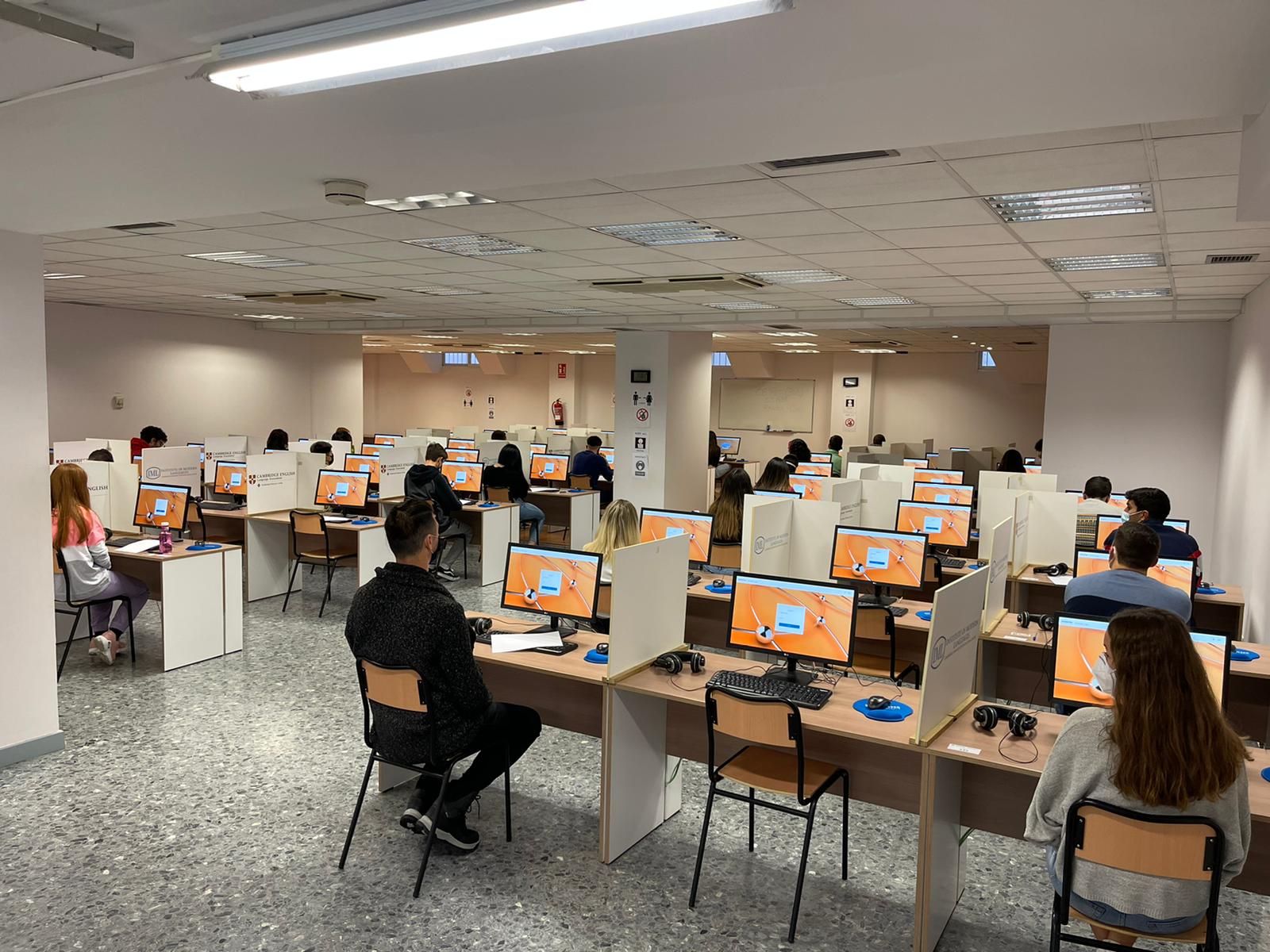 La digitalización de las aulas llegará a Ceuta para el próximo curso