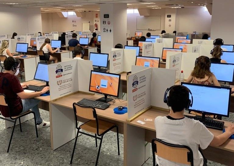 Los universitarios ceutíes que deseen optar a una beca Erasmus tienen hasta el 30 de noviembre para obtener un título oficial de inglés