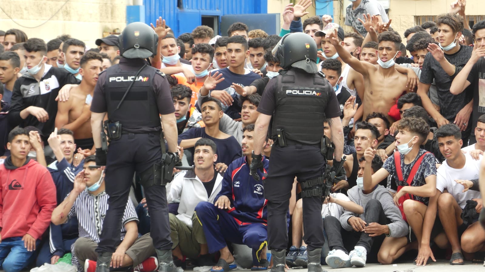 La asociación L'Escola se personará como acusación particular en la repatriación de los MENAS