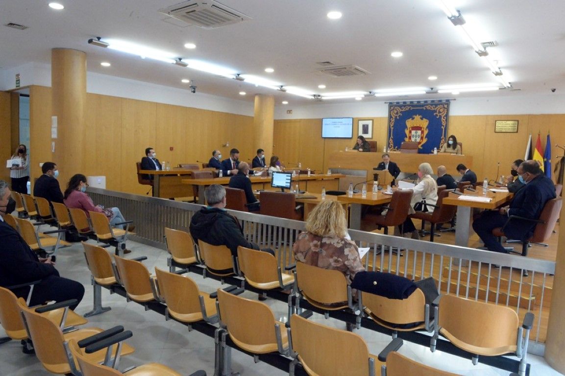 La Asamblea celebrará mañana dos plenos, el ordinario de julio y otro extraordinario