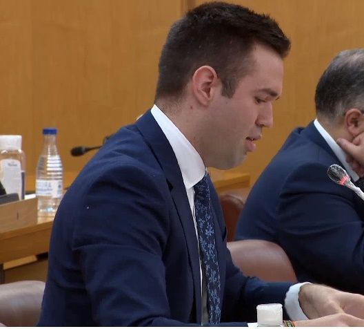 La Asamblea no modificará la ordenanza para permitir pescar con caña en verano