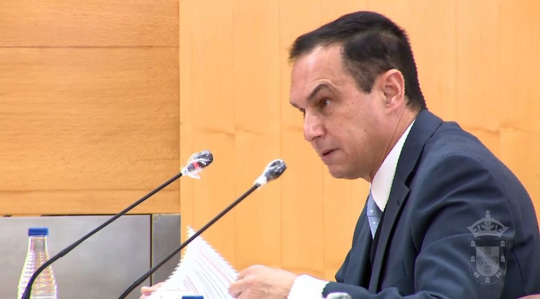 Hernández: “Si Vivas no sabe, no puede o no quiere aplicar el Reglamento de la Asamblea, más vale que se vaya”