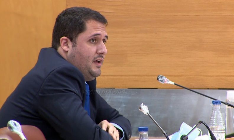 La Asamblea aprueba inicialmente las ordenanzas de estacionamientos para personas con discapacidad