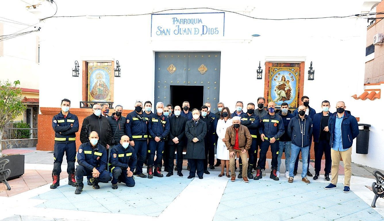 Los bomberos celebran su patrón con una misa