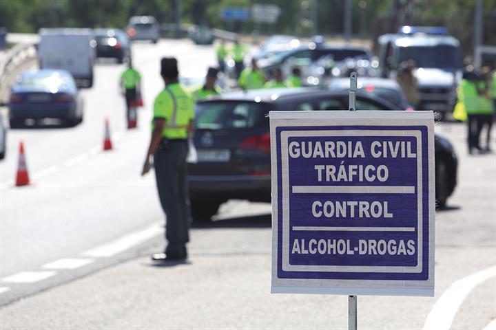 Aescon considera un afán recaudatorio el anuncio de la DGT de bajar la tasa de alcohol