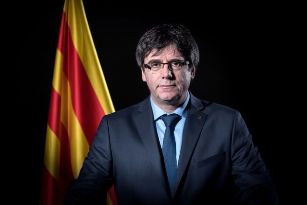 Detenido un mosso por facilitar la huida de Puigdemont en coche tras su acto en Barcelona