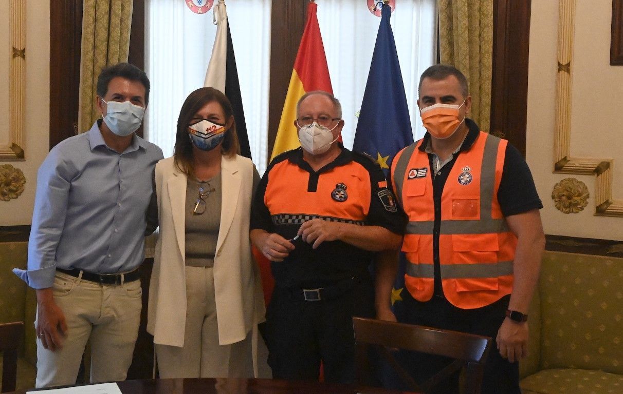 La Ciudad renueva el convenio con la Asociación de Voluntarios de Protección Civil  