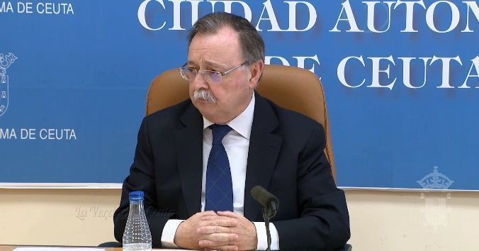 La Audiencia ordena seguir el juicio contra los nombramientos de Juan Vivas