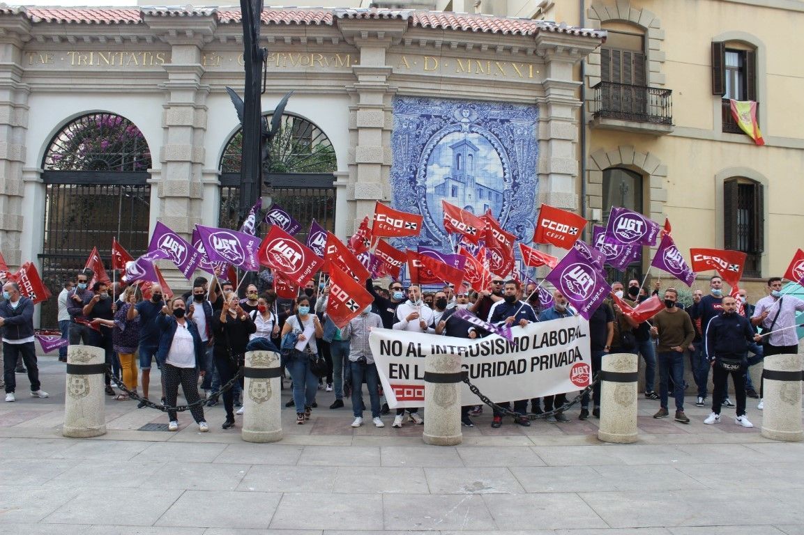 SAMU desmiente las acusaciones de intrusismo laboral tras la concentración convocada por CCOO y UGT