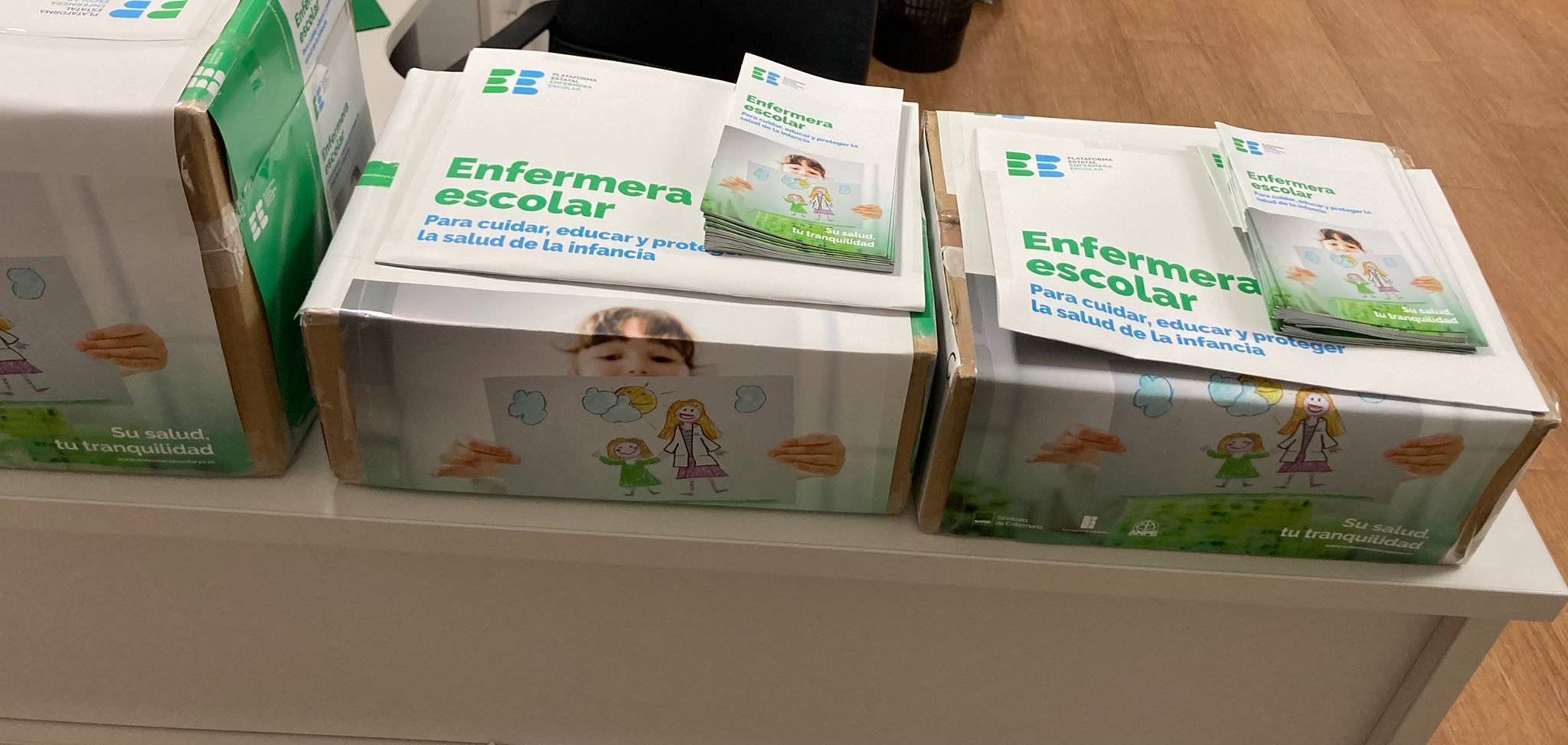SATSE entrega a la Ciudad y el INGESA más de 7.000 cartas de ceutíes pidiendo una enfermera escolar en cada centro