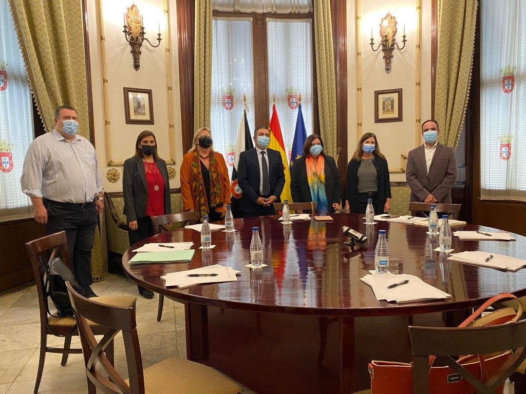El jurado concede el Premio Convivencia a la chef Najat Kaanache