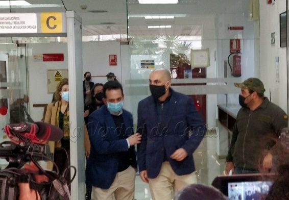 Los diputados de Vox Ceuta Sergio Redondo y Patxi Ruiz, citados a declarar por un presunto delito de odio