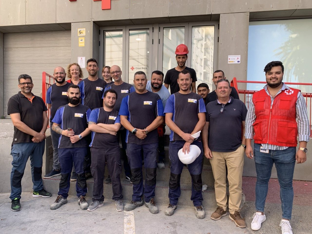 La Cruz Roja continúa desarrollando un taller de empleo sobre instalaciones de energías renovables