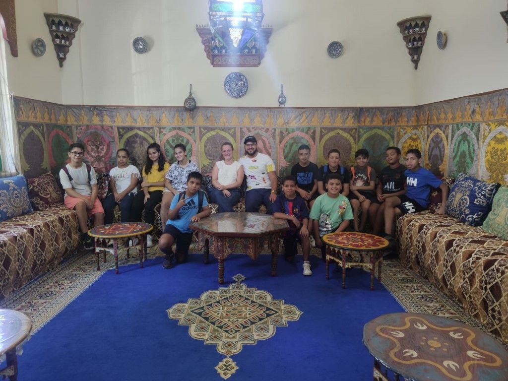 La Fundación Cruz Blanca realiza una visita al Museo de Regulares