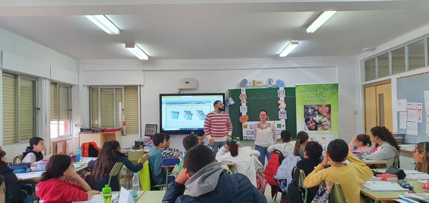 La Cruz Blanca pone en marcha el proyecto "Creando Barrio"
