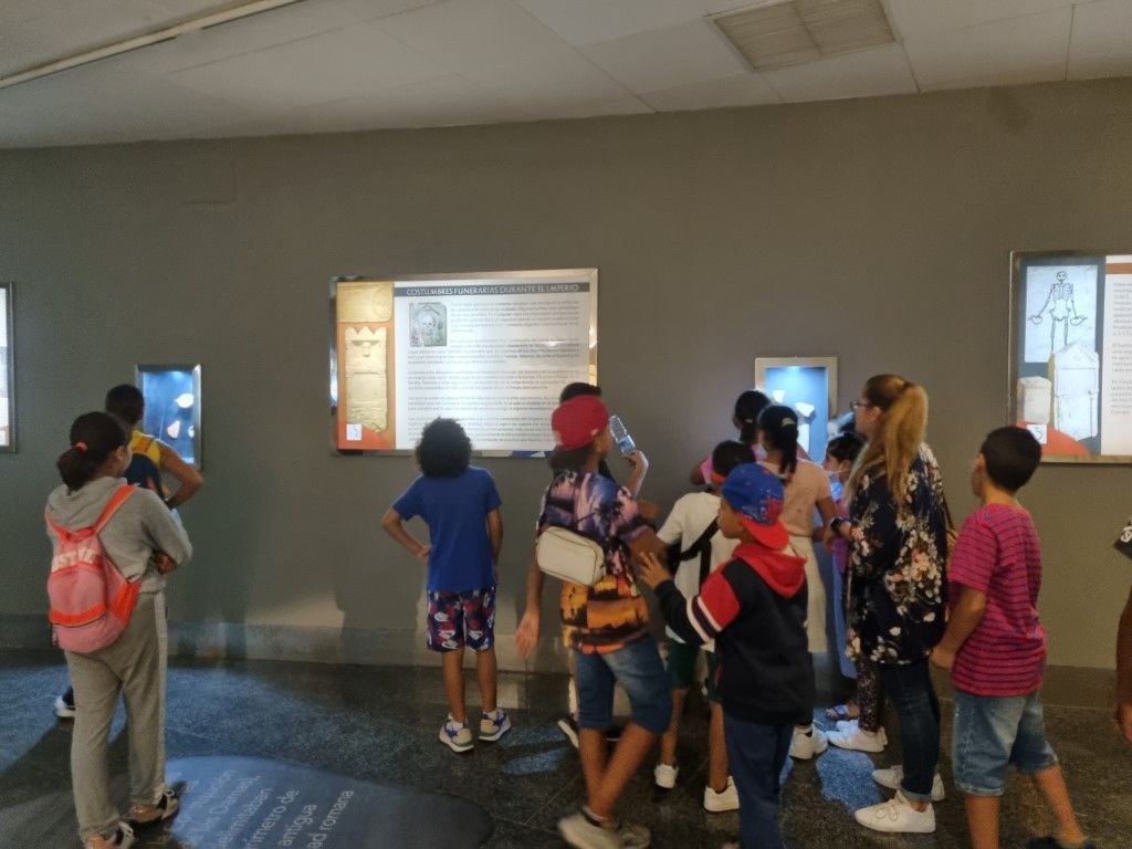 La Fundación Cruz Blanca organiza una visita a la Basílica Tardorromana