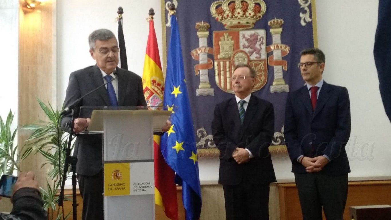 Rafael García promete continuar con la “lealtad institucional” en su toma de posesión como nuevo delegado del Gobierno