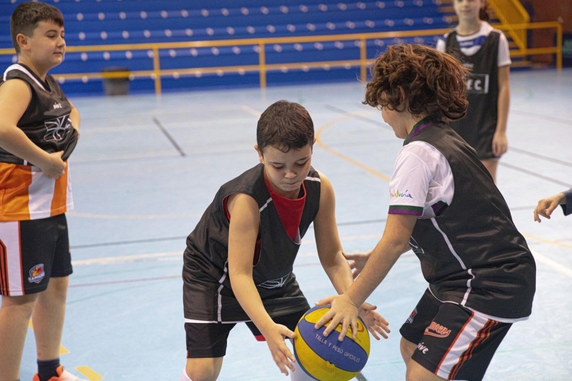 La Federación de Baloncesto comienza la tecnificación de los premini
