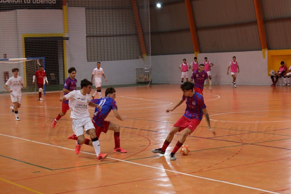 Graves incidentes a la finalización del derbi caballa entre Puerto y Deportivo Ceutí