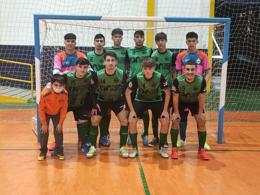 El CD Puerto se engancha a la liga tras vencer en la cancha del Cádiz Virgili (4-6)