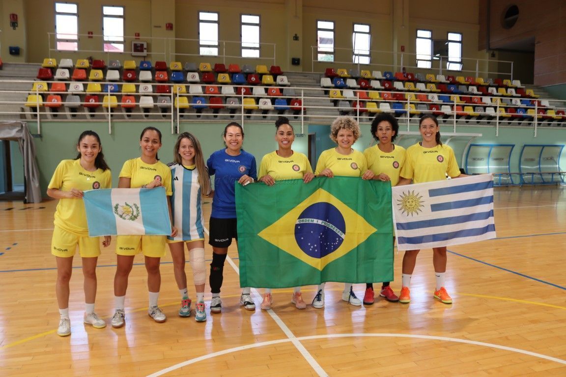 CD Camoens: seis nacionalidades distintas en busca de un ascenso a la élite del fútbol sala femenino