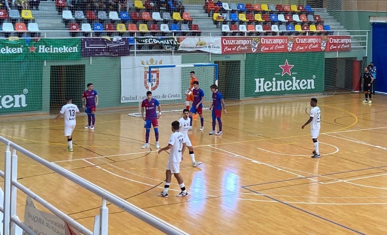 La UA Ceutí se mantiene en la lucha por el play-off tras una sufrida victoria frente al Barcelona B (6-4)