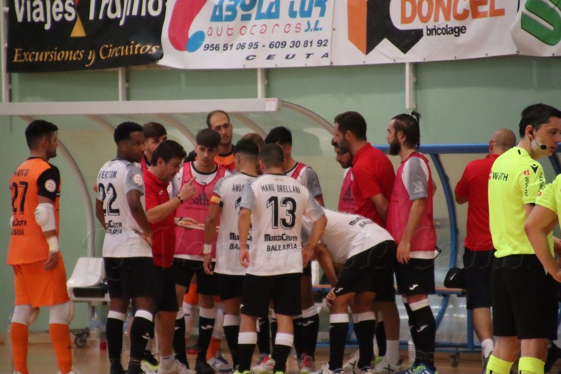 El Ceutí pierde en el último minuto ante el Barcelona Atlètic (4-3)