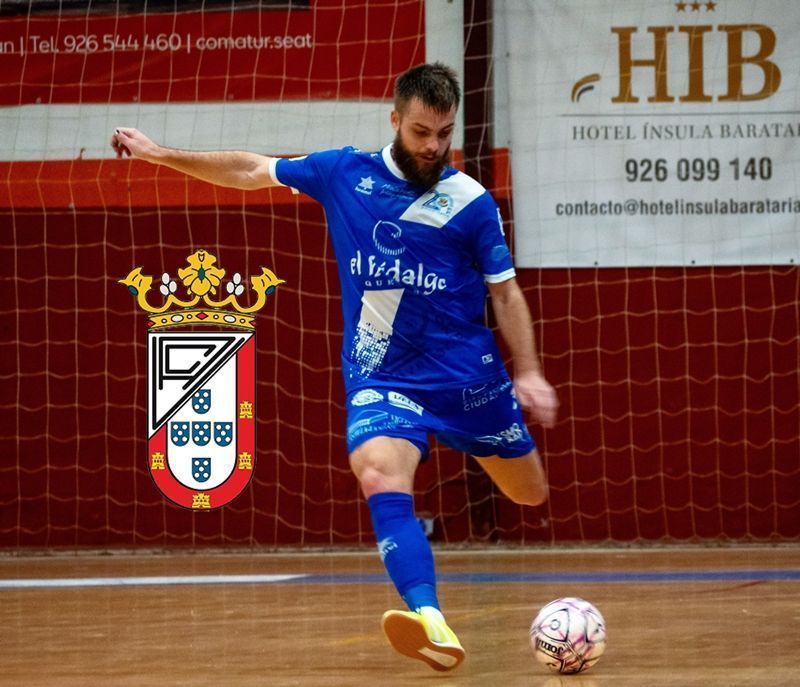 Víctor Arévalo, jugador de Manzanares y ex del Real Betis, fichará por la UA Ceutí