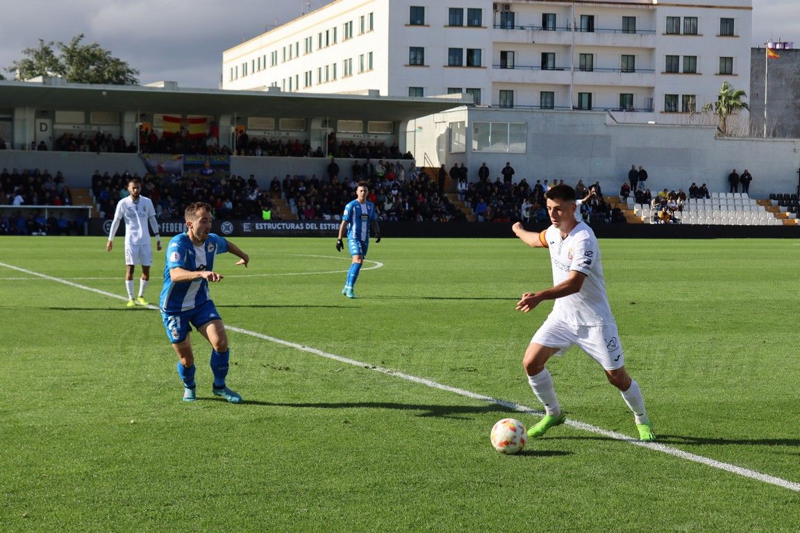 El Deportivo de la Coruña, del grupo del Ceuta, se acerca a los 25.000 abonados