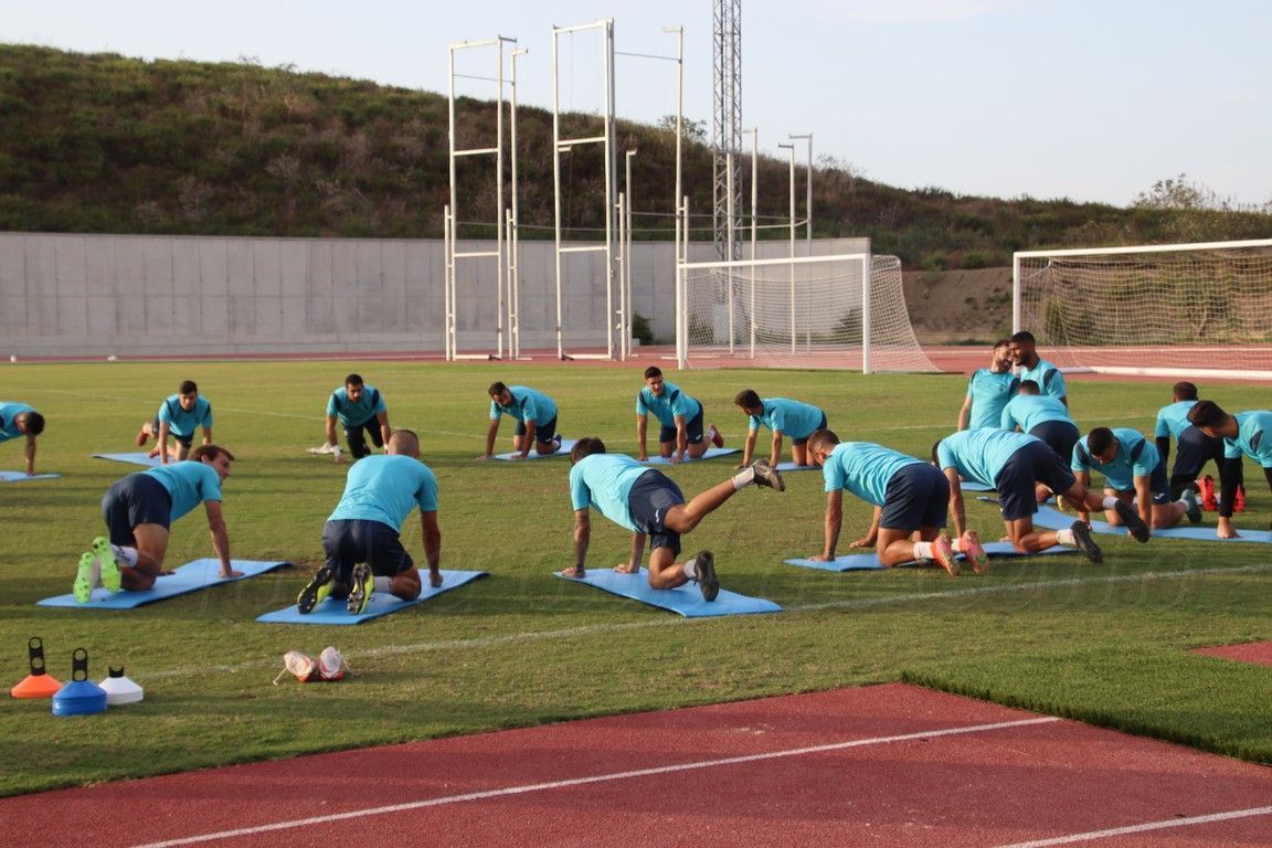 El Ceuta no podrá debutar en el Murube ante el Algeciras