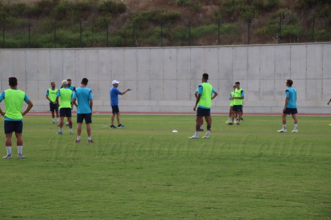 AD Ceuta llegada Romero 210922 06