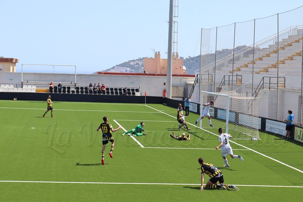 Imágenes del partido entre la AD Ceuta y el San Roque de esta temporada