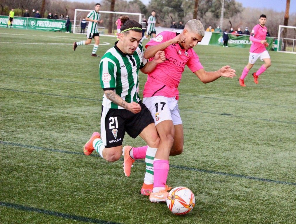 El filial del Ceuta consigue un empate in extremis en Córdoba (1-1)