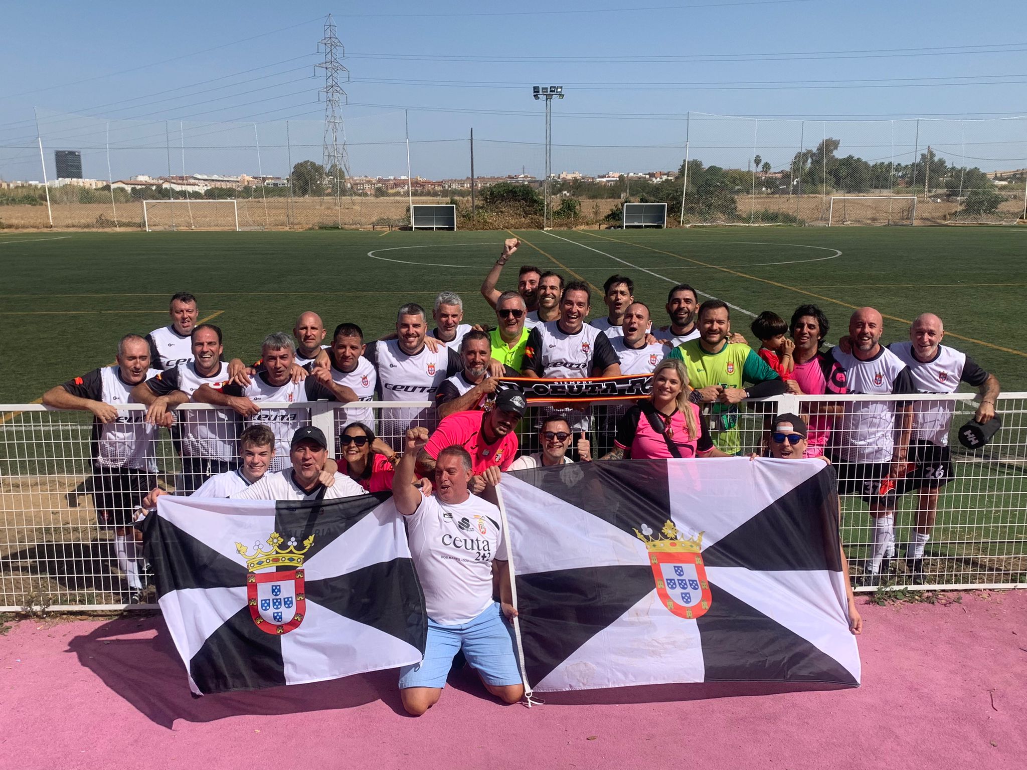 La Asociación de Veteranos de Fútbol de Ceuta gana el Triangular en Badajoz