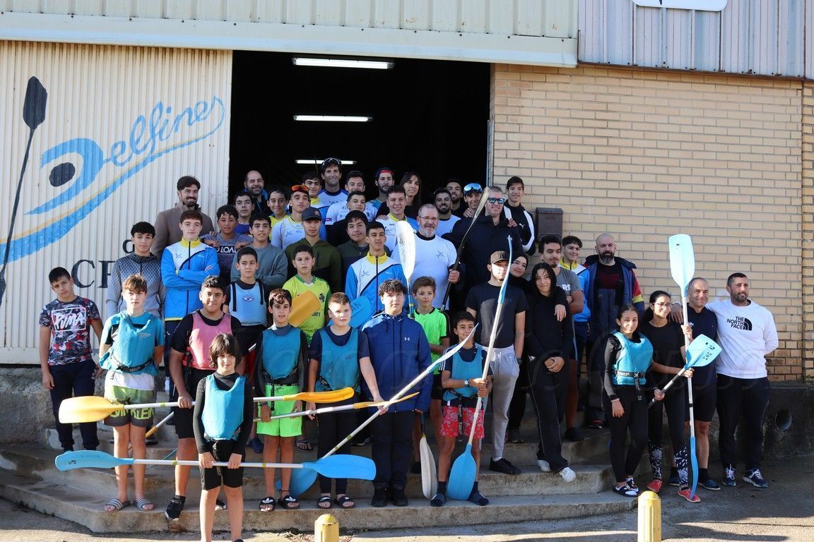 “Los Delfines” celebran su regata de Navidad en el embalse del Renegado