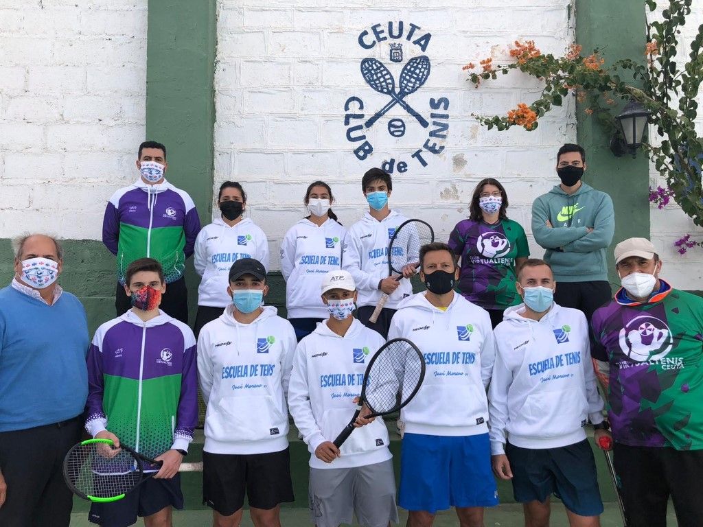 Las federaciones de tenis y de pádel organizan un curso de monitores