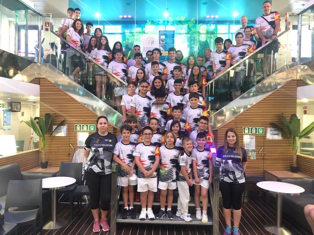 La Federación Ceutí de Tenis participa en un interclub en Sevilla