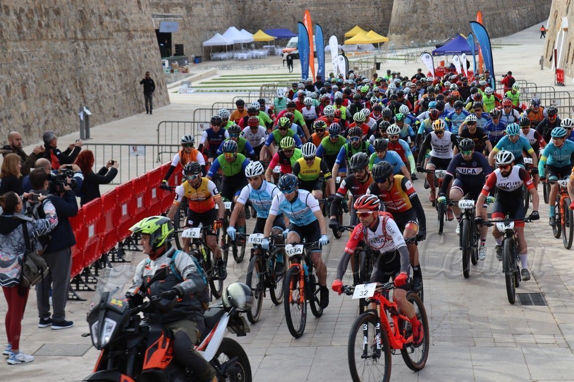 Francisco José Salgado y María Pujol vencen en la I Intercontinental Race MTB