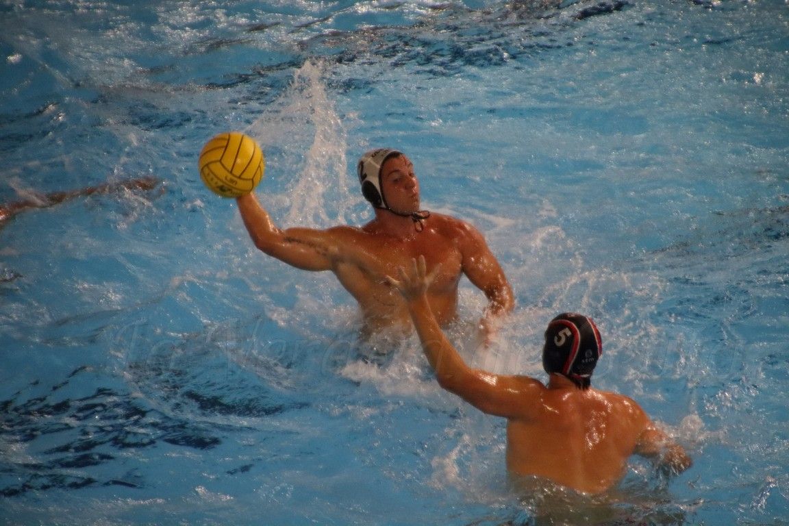 El CN Caballa cae en Madrid ante el Canoe (16-9)