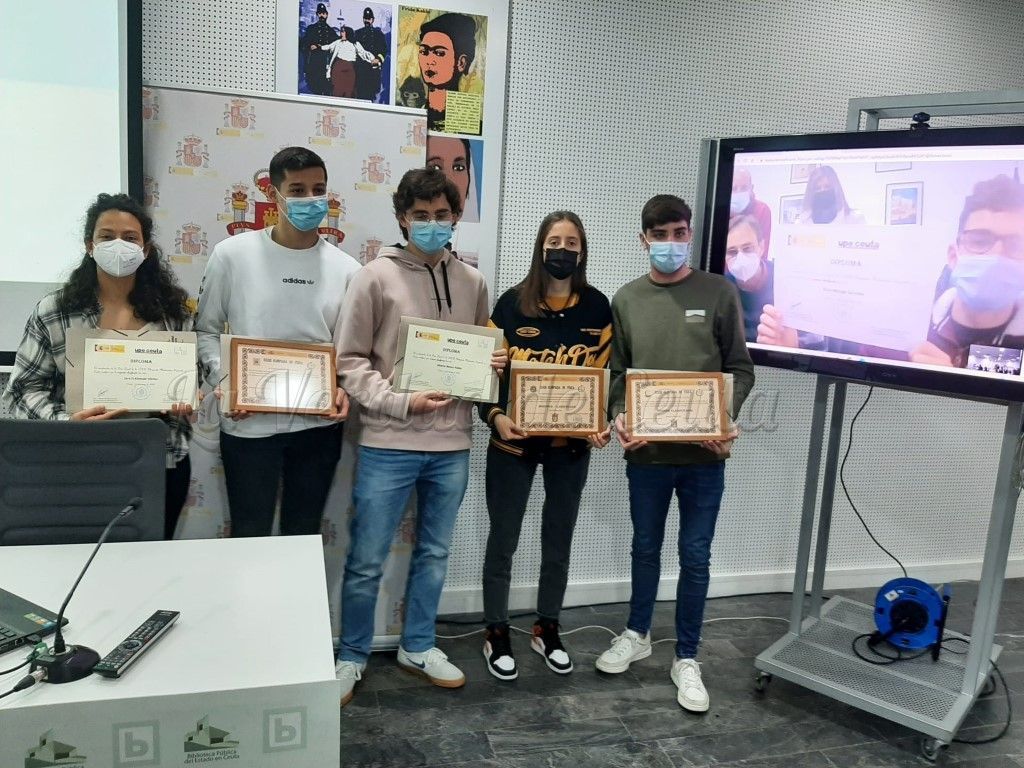 Se entregan los premios de la fase local de las LVIII Olimpiadas de Física y Matemáticas