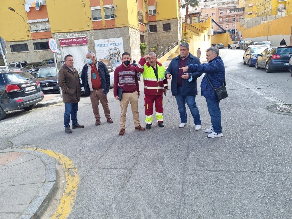 El consejero Dris y el nuevo Gerente de OBIMACE visitan varias barriadas de la ciudad