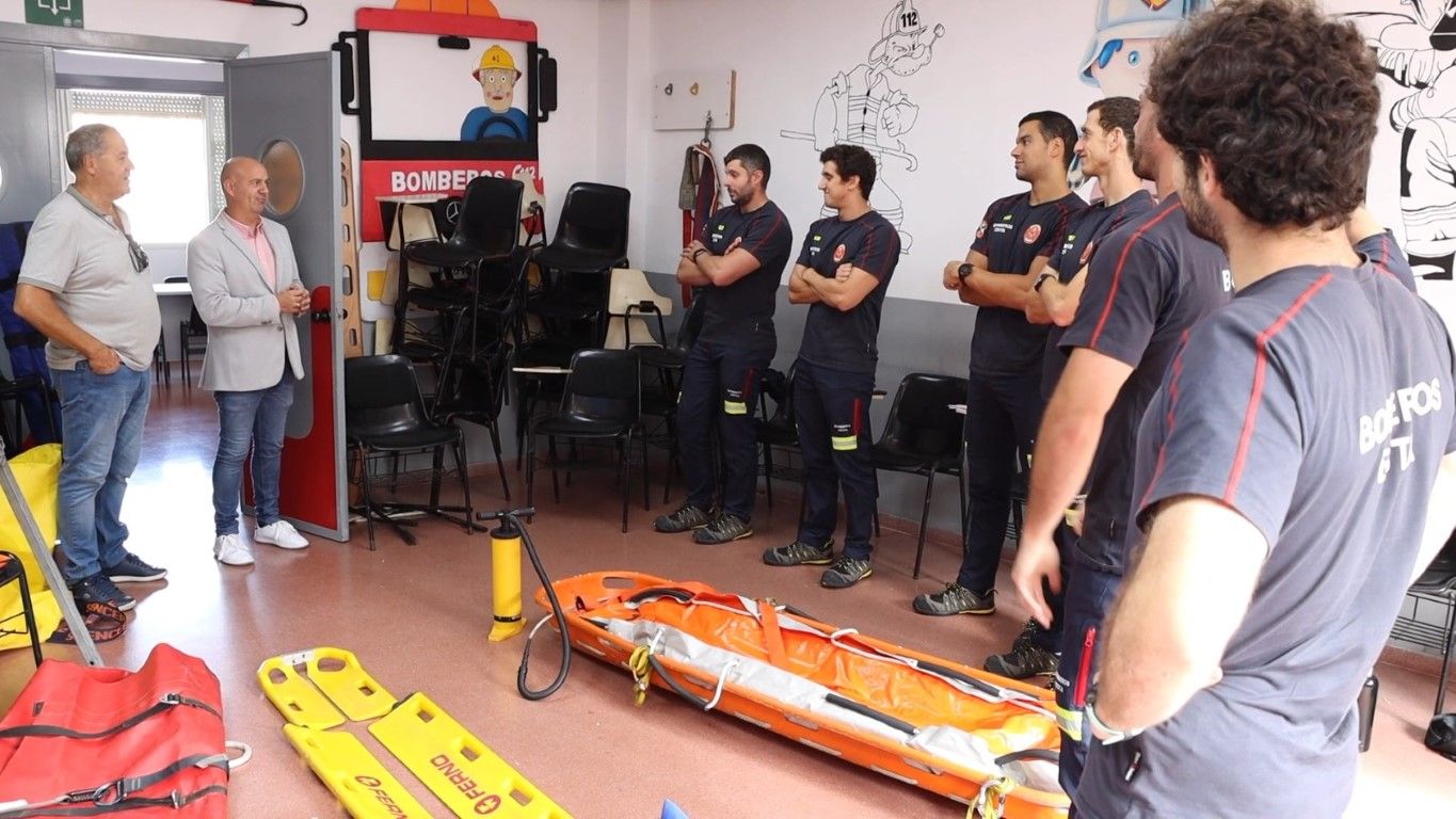 El PSOE cree que el mejor reconocimiento a los bomberos es que cuenten con un parque sin goteras y con más efectivos