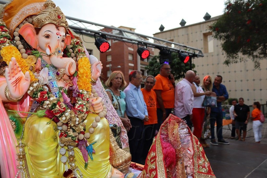 Los hindúes celebran la festividad de Ganesh