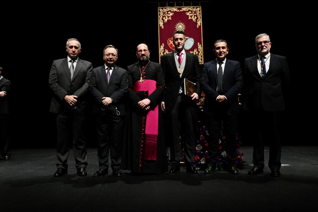 Gómez-Hörh abre la puerta de la Semana Santa con un espectacular pregón cargado de mensajes
