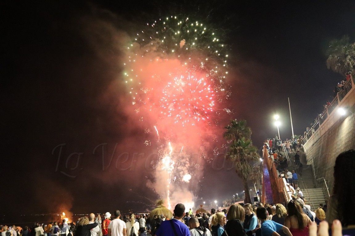 La Ciudad alerta del riesgo de incendio por el lanzamiento de fuegos artificiales