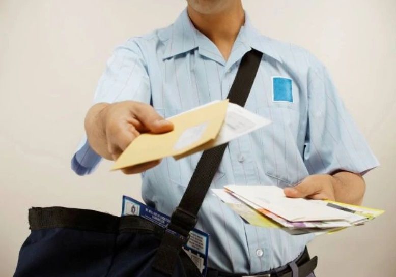La Asociación Española de Consumidores alerta sobre nuevos fraudes relacionados con Correos