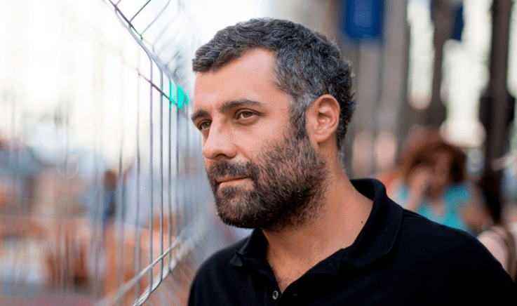 El escritor Nacho Carretero ofrecerá una charla en el IES Almina