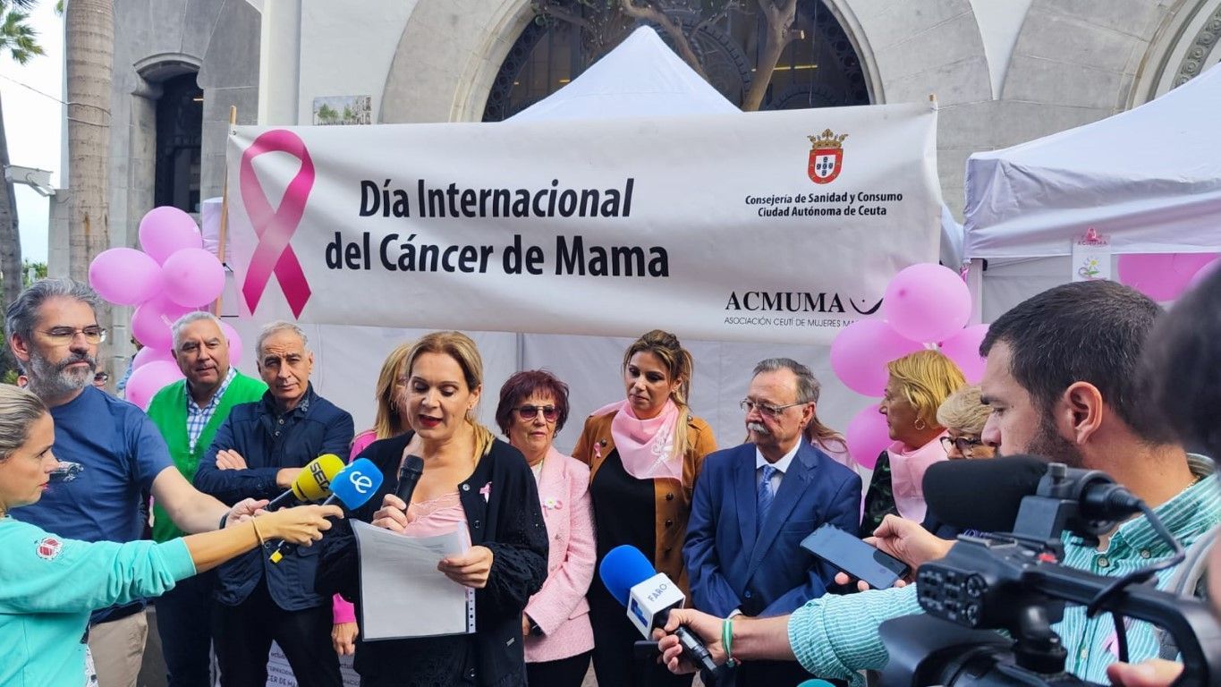 Importante cuestación en Ceuta por el Día Internacional del Cáncer de Mama